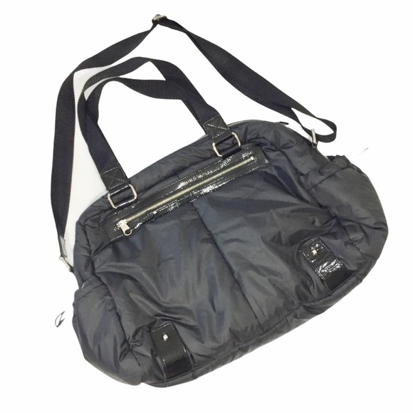 NEW UGG Australia Black quilted Sport Duffel Bag - Picture 3 of 7